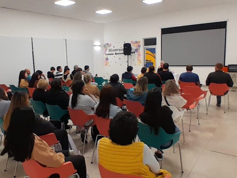 Ofrecieron una charla sobre prevención del suicidio en Santa Ana