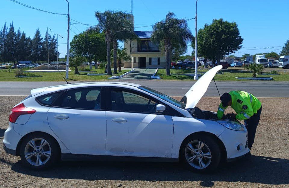 Paso Cerrito: La Policía interceptó un auto con pedido de secuestro