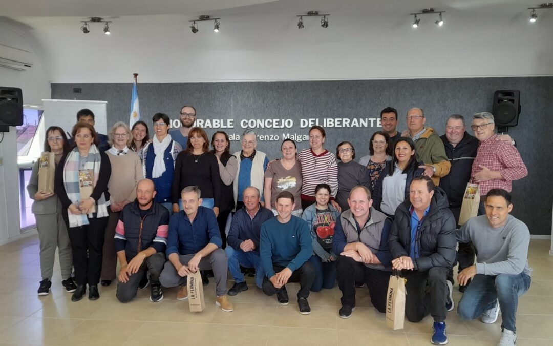 En el 64° aniversario de la creación del Municipio, el Gobierno de Villa del Rosario brindó reconocimiento a ex intendentes