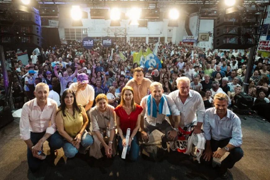 Frigerio encabezó en Paraná el cierre de campaña de la Alianza “La Libertad Avanza”