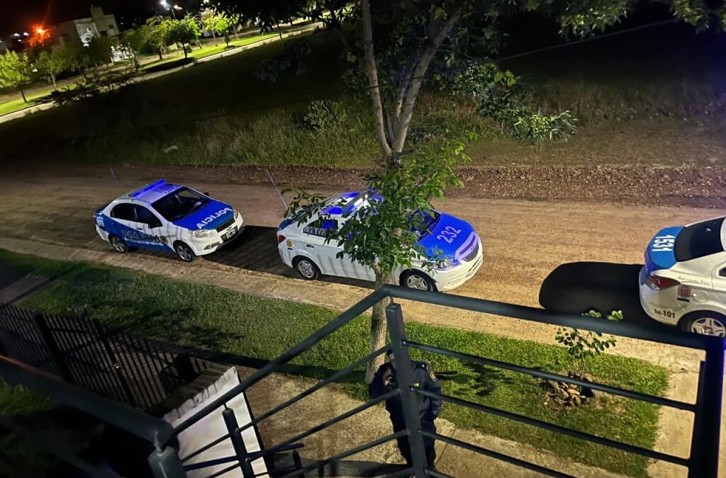 Detuvieron a un hombre en Federación tras intentar ingresar a un complejo de departamentos