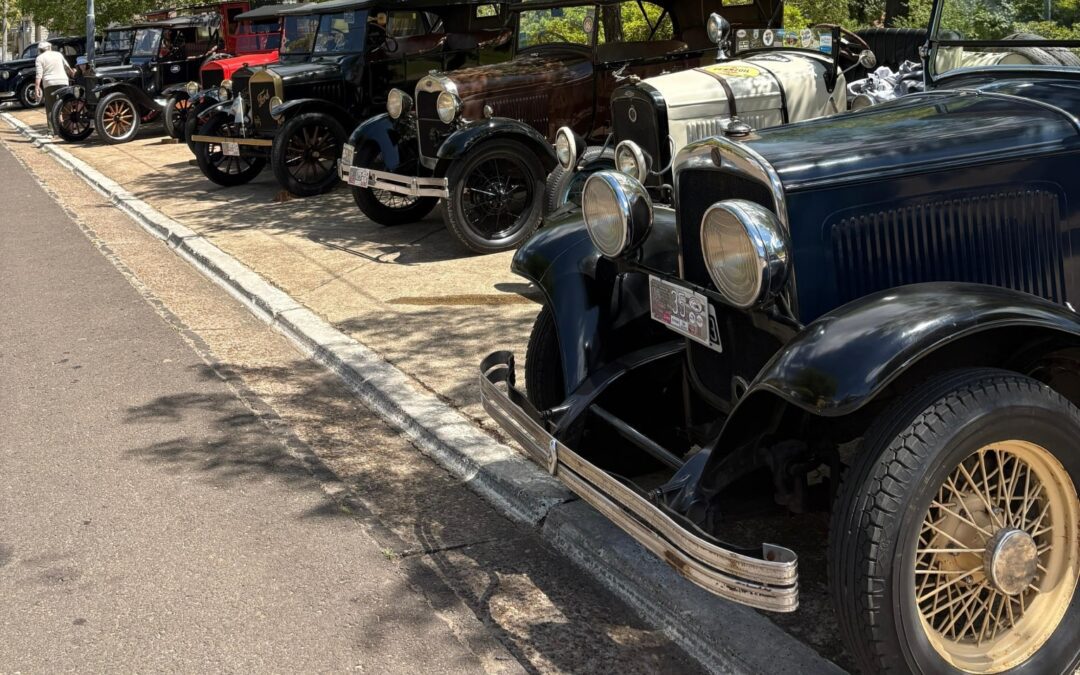 Los autos de época se lucieron en la localidad de Santa Ana