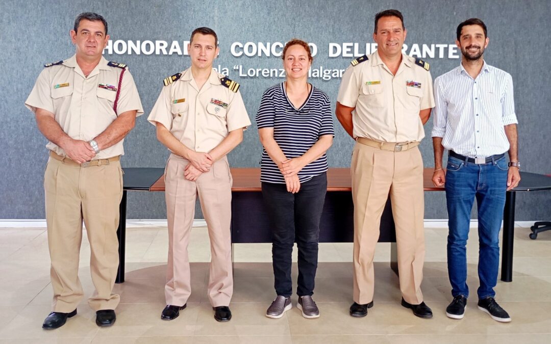 De cara a la próxima temporada estival, Perini se reunió con autoridades de Prefectura