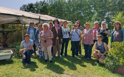 Adultos mayores visitaron el vivero municipal y la planta de tratamiento de residuos de Villa del Rosario