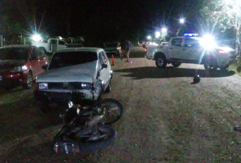 Motociclista sufrió fractura de un dedo tras choque en San Jaime
