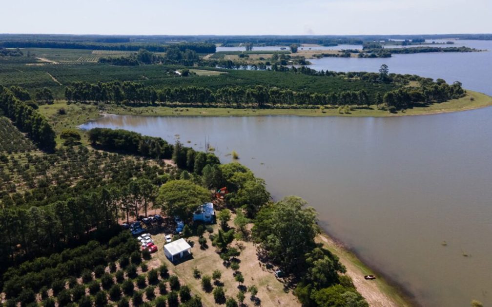 Realizarán una jornada de yoga, camping y salud a la vera del lago de Salto Grande