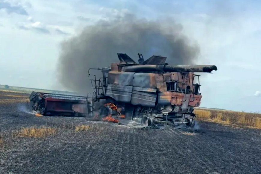 Devastador incendio destruyó una cosechadora y quemó unas 15 hectáreas