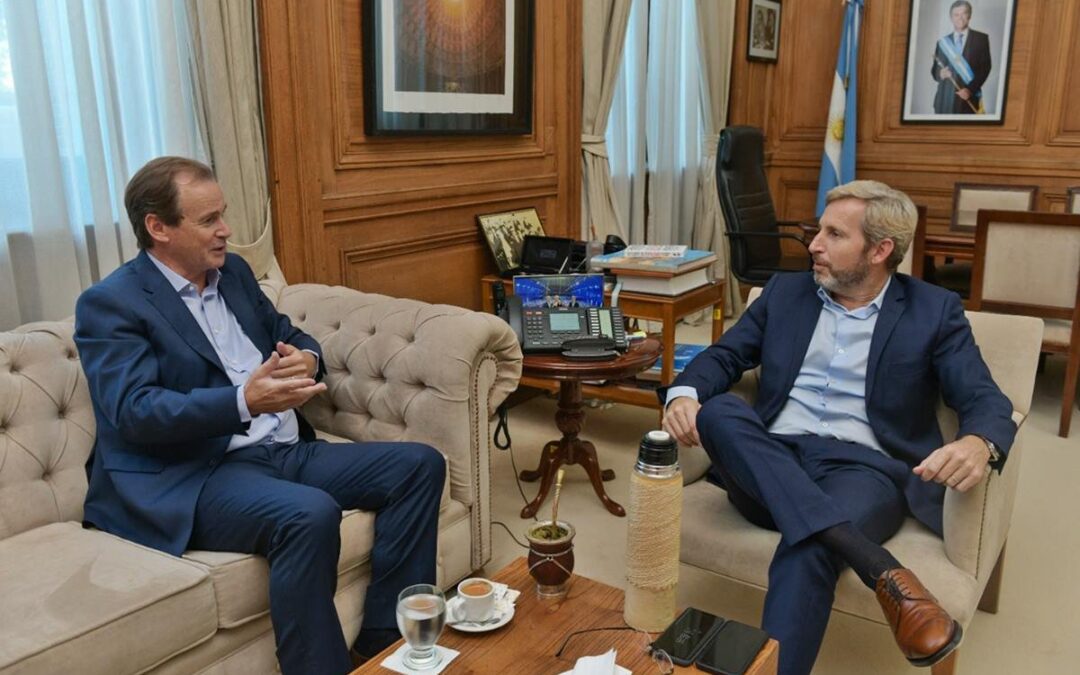 El gobernador Rogelio Frigerio convocó por primera vez a Gustavo Bordet en su carácter de ex mandatario