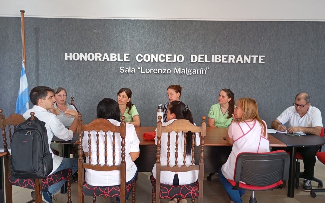 Perini se reunió con autoridades de escuelas rurales y dialogaron sobre las necesidades de los establecimientos
