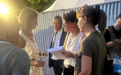 Vecinos de Colón le recordaron a Frigerio que fue elegido “para defender los intereses de los entrerrianos, no de corporaciones extranjeras”