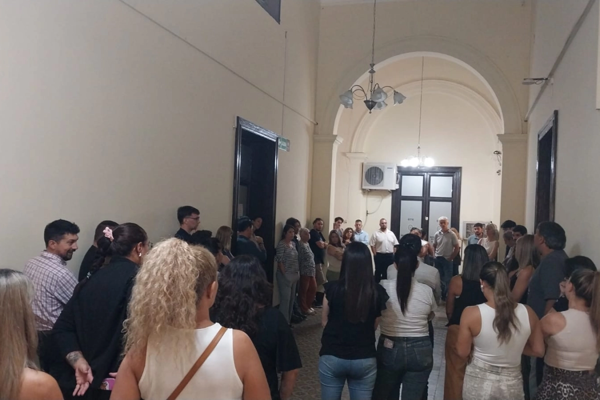 Empleados protestaron en la Casa Gris por los despidos y por la problemática salarial - VDRnet