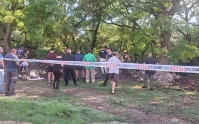 Hallaron sin vida a la mujer que cayó en un arroyo en Paraná por el fuerte temporal: Continúa la búsqueda de su hija