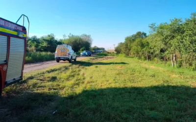 Encontraron un cuerpo calcinado en un auto incendiado en zona rural entrerriana