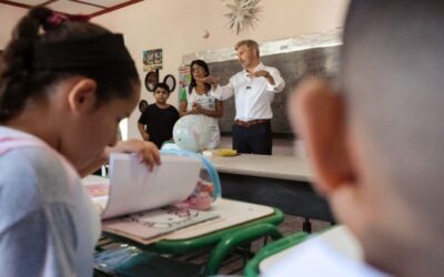 Frigerio inauguró el ciclo lectivo en Villa Paranacito: Agradeció a los docentes por estar «al pie del cañón»