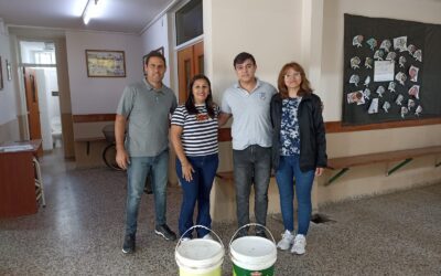 Concejales de Encuentro por Villa del Rosario realizan aporte para trabajos de pintura en la Escuela «Sandalio Olivetti»