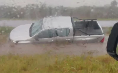 Accidente vial en Ruta 18: camioneta despistó tras pasar por charco en la calzada