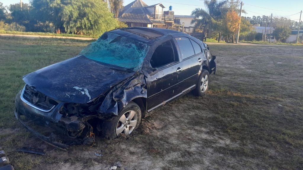 Grave siniestro vial en Federación: Confirman que uno de los involucrados en aparente picada es funcionario policial