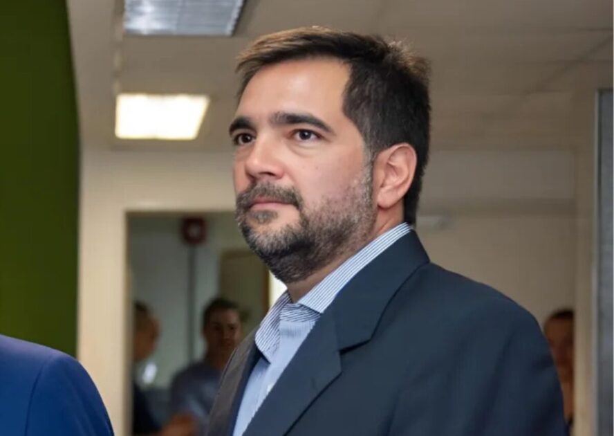 Detuvieron al extitular de Arsat tras hallar más de US$650.000 y droga en su departamento - VDRnet