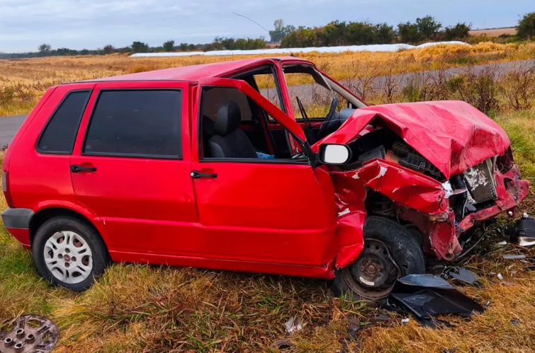 Por la niebla, automovilista chocó de frente contra una camioneta sobre Ruta 18