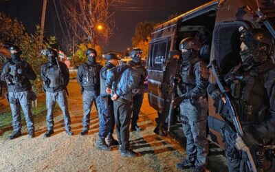 Allanamiento y detención por violencia de género: hallaron ropa de niño con manchas de sangre
