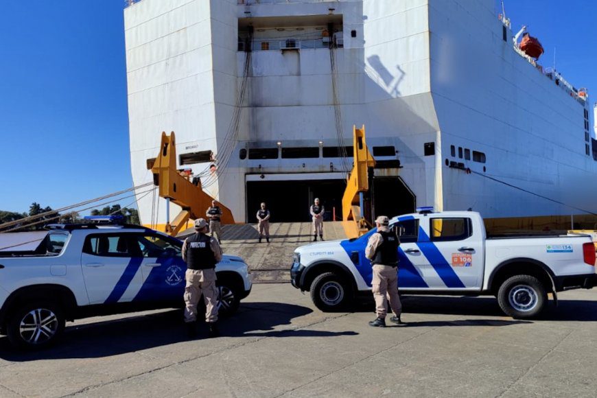 Incautaron 16 kilos de cocaína en buque extranjero amarrado en el puerto de Zárate