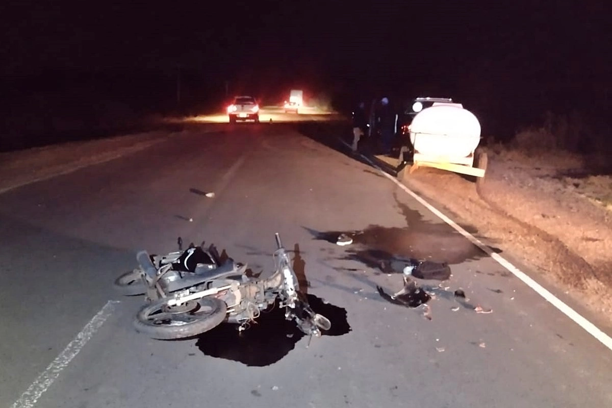 Joven de 17 años resultó herida tras chocar contra un tráiler sin señalización - VDRnet