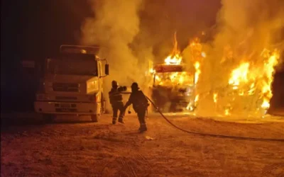 Dos camiones quedaron destruidos tras incendiarse sobre una ruta en Entre Ríos
