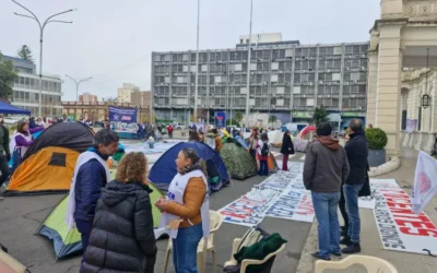 AGMER acampa frente a Casa Gris: cuestionan el ingreso del proyecto de reforma jubilatoria al Senado