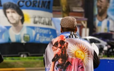 La despedida al Indio Solari: miles de personas llegan a Avellaneda para el velorio del mítico músico
