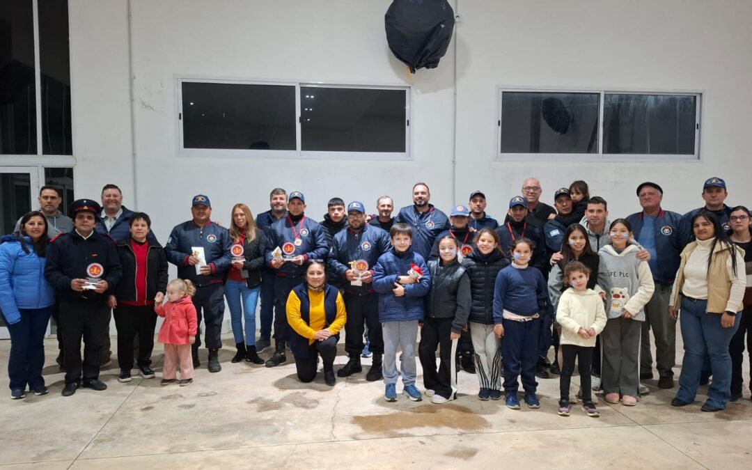 En su día, los bomberos voluntarios de Villa del Rosario fueron homenajeados con un acto y agasajo
