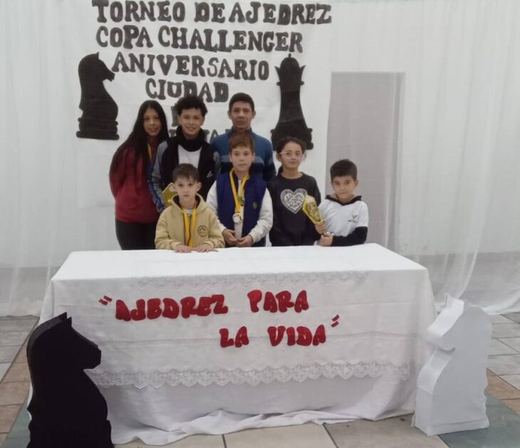 Buenos resultados para pequeños ajedrecistas de Villa del Rosario en un torneo realizado en Chajarí - VDRnet