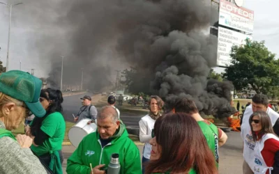 Trabajadores de la avícola Tres Arroyos volvieron a manifestarse y continúan sin respuestas