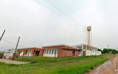 Tragedia en Villaguay: Estudiante perdió la vida al caer desde el tanque de agua de una escuela e investigan las circunstancias