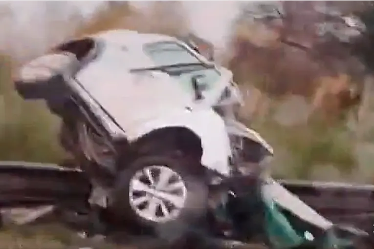 Fatal choque múltiple en la Ruta Nacional 12: cuatro personas fallecieron y cinco heridos