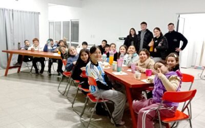 En el inicio de vacaciones de invierno, se realizó una «pijamada infantil» e inscriben para la segunda