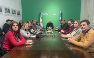 El gobierno presentó una propuesta a gremios estatales, pidieron mejora y la paritaria pasó a cuarto intermedio
