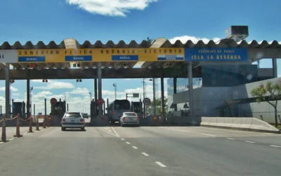Aumento del 385%: un auto pasará de pagar $1.043 a $5.061 en uno de los peajes de Entre Ríos