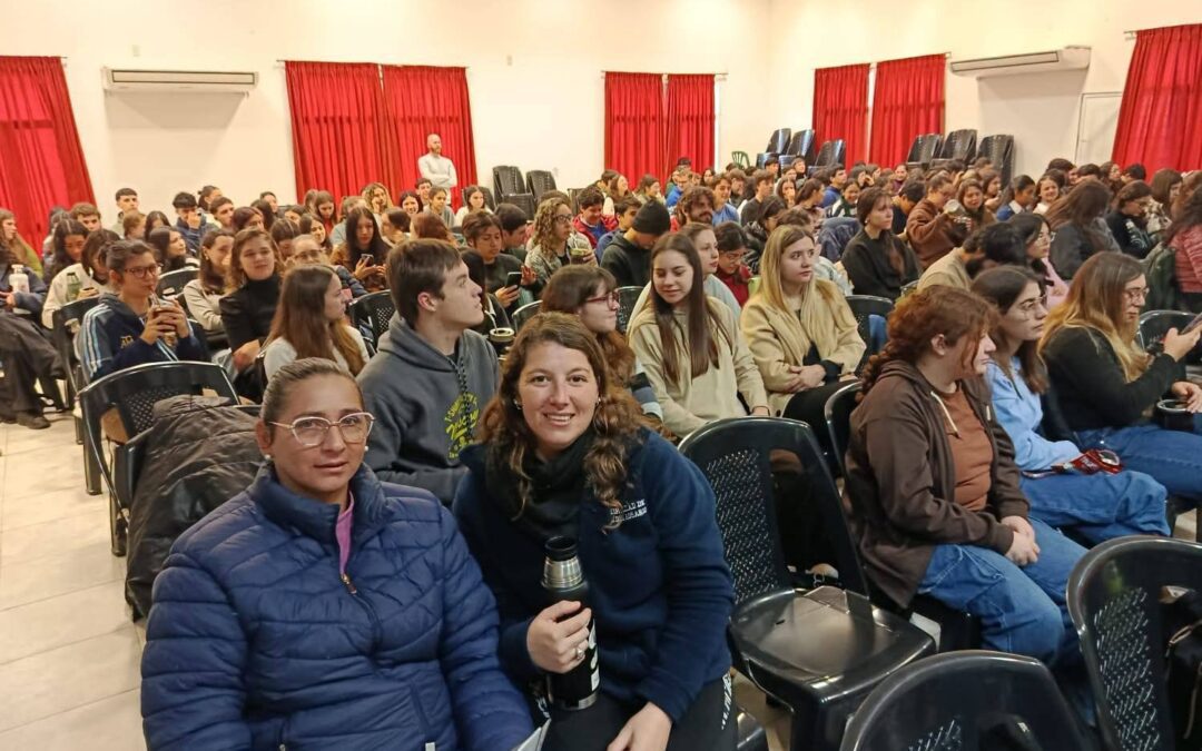 Villa del Rosario presente en una capacitación sobre prevención y vigilancia del dengue