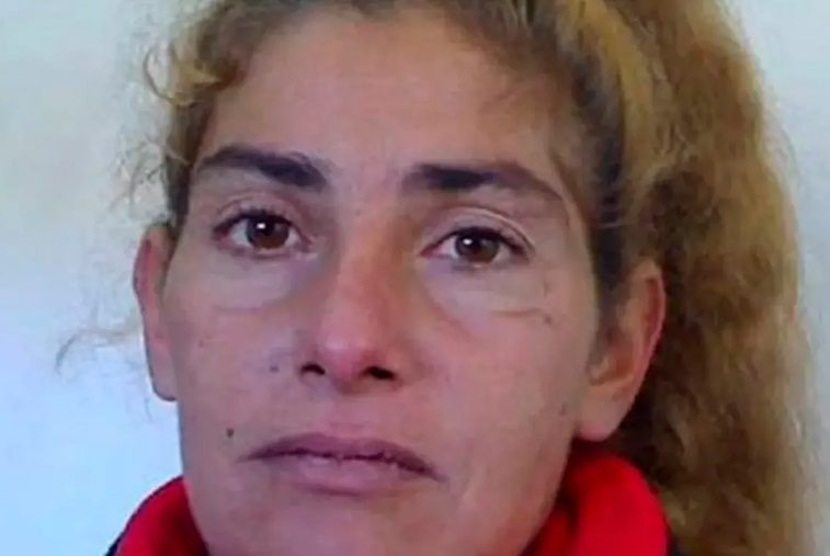 Una campana, una casilla y una mochila: así vivía “Amparito”, la mujer condenada por abuso que estuvo 10 años prófuga