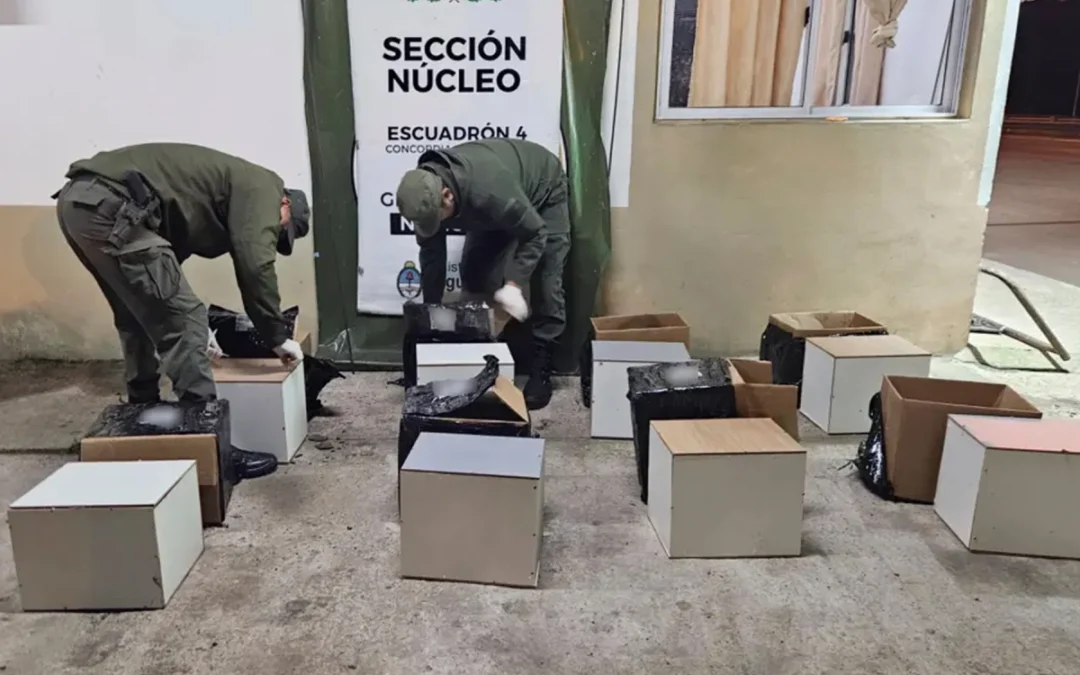 Más de 200 kilos de marihuana eran enviados en encomiendas por la Autovía 14
