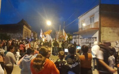 Simpatizantes de un club de Concordia salieron a la calle y pidieron la renuncia de su presidente