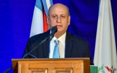 Intendente, condenado hace 20 años por corrupción, admitió que cobra una suma millonaria al percibir doble sueldo público