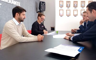El Gobierno local firmó un convenio para fortalecer la prevención y la seguridad laboral en el ámbito municipal